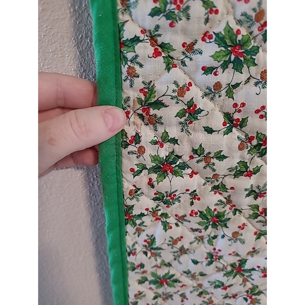 Vtg Christmas Table Runner Handmade Machine Quilted 91"X16.25" Green Red Holly - Picture 5 of 8